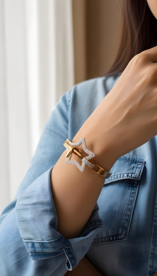 Celestraa Luxe Star Bracelet