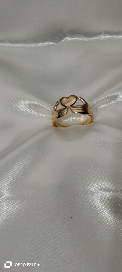 Heart holding  Ring
